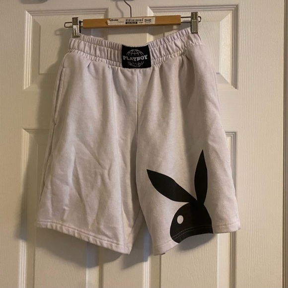 Assorted pants - Picture 12 of 13